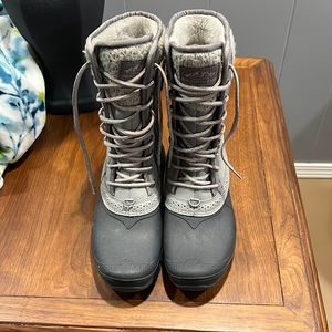 North face winter boots